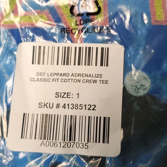 ❤️NWT VINTAGE TORRID GRAPHIC TEE - DEF LEPPARD ADRENALIZE BAND CONCERT TOP PLUS - Picture 10 of 11